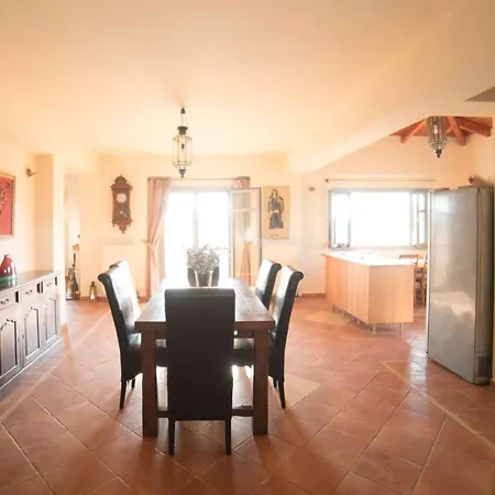 Daphne Holiday home